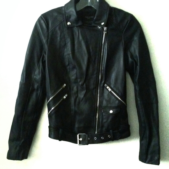 Zara Jackets & Blazers - NWOT Zara Trafaluc Size XS Black Moto Jacket